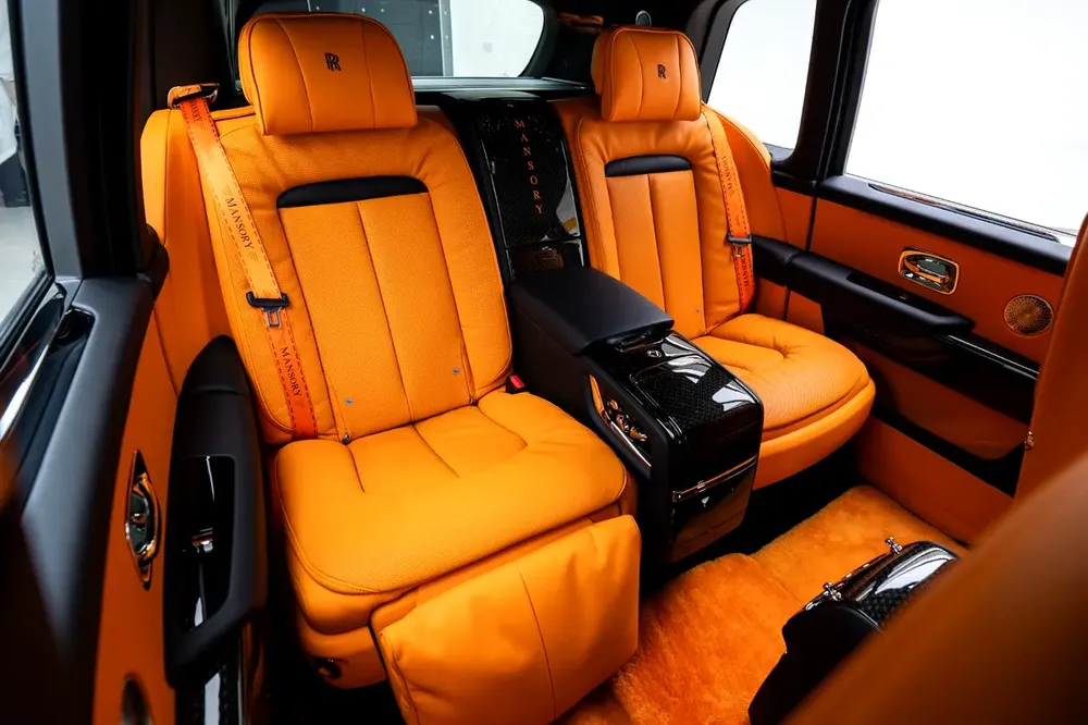 2026 ROLLS ROYCE CULLINAN BY MANSORY | GCC | WARRANTY  SERVICE | FULL CARBON - Image 17