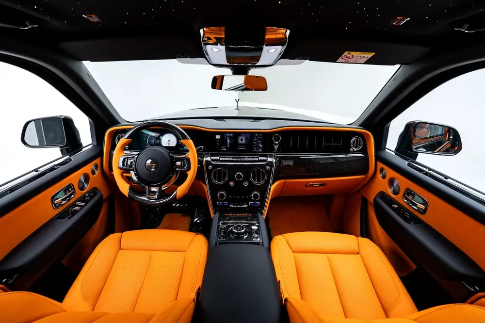 2026 ROLLS ROYCE CULLINAN BY MANSORY | GCC | WARRANTY  SERVICE | FULL CARBON - Image 18
