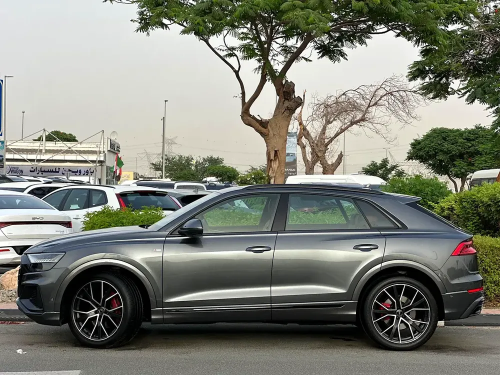 AUDI Q8 S-LINE 2020 GCC FULL SERVICE HISTORY IN PERFECT CONDITION - Image 4