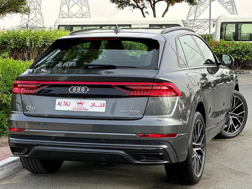 AUDI Q8 S-LINE 2020 GCC FULL SERVICE HISTORY IN PERFECT CONDITION - Image 6