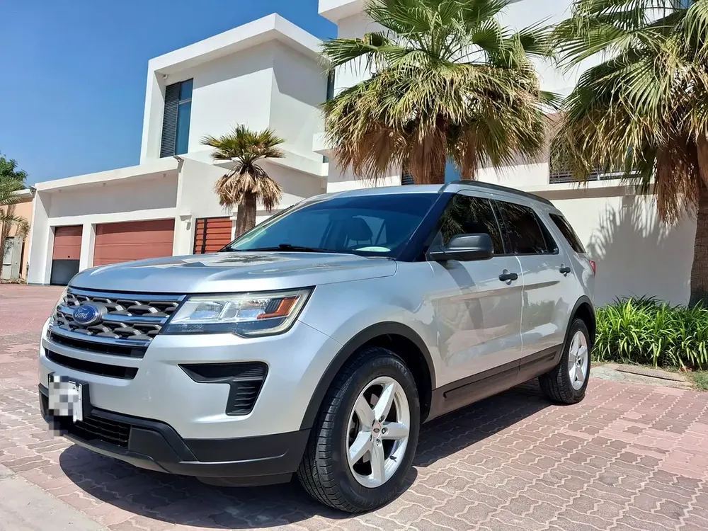 Ford Explorer Base 2018 GCC Specs - Well Maintained Family SUV - Image 11