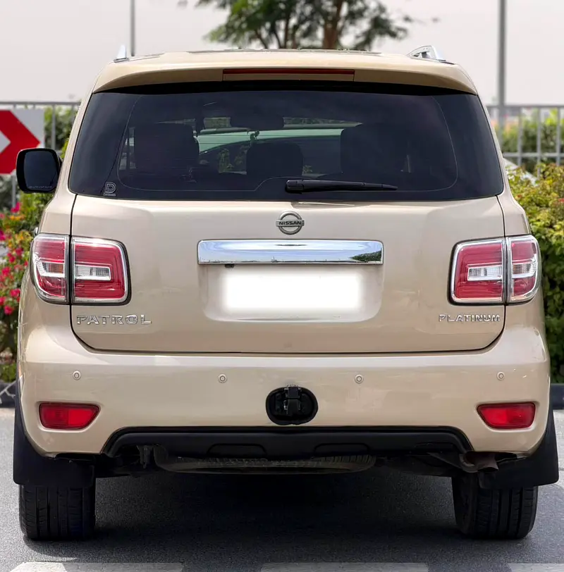 Nissan Patrol LE Platinum V8 2016 - GCC Specs - Excellent Condition Single Hand Used Car For Sale - Image 8