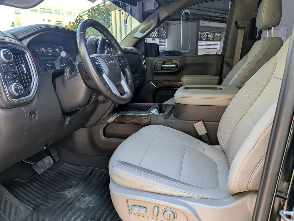GMC Sierra 1500 Elevation 2021 - GCC Specs - Image 11