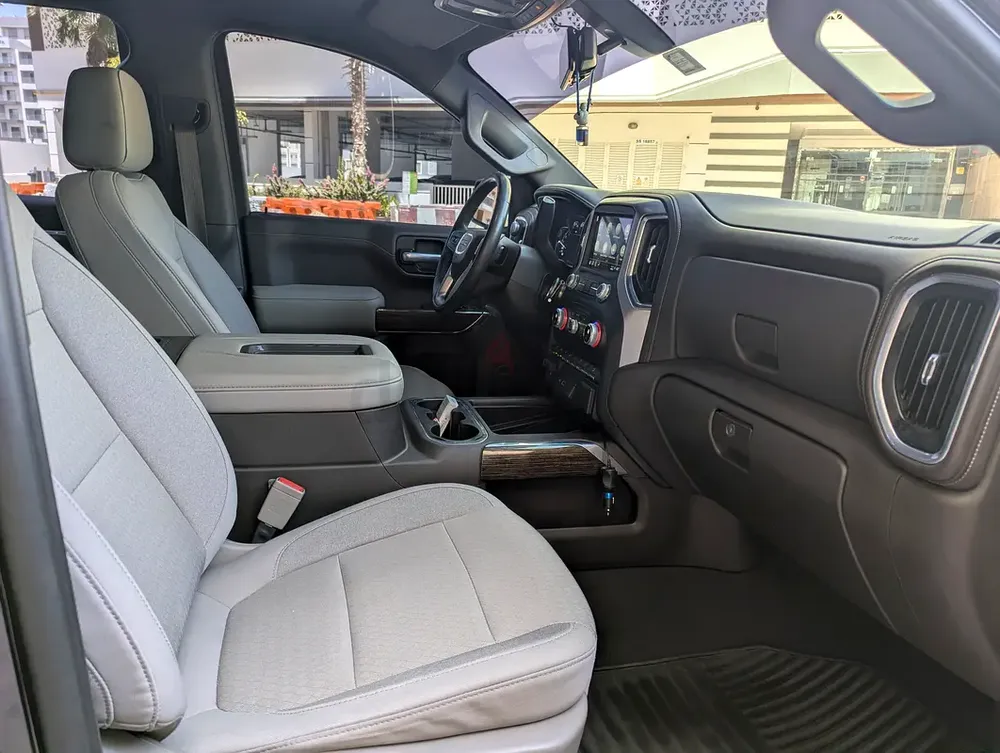 GMC Sierra 1500 Elevation 2021 - GCC Specs - Image 12