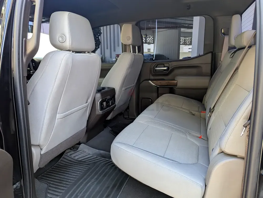GMC Sierra 1500 Elevation 2021 - GCC Specs - Image 14
