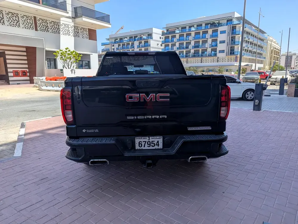 GMC Sierra 1500 Elevation 2021 - GCC Specs - Image 6