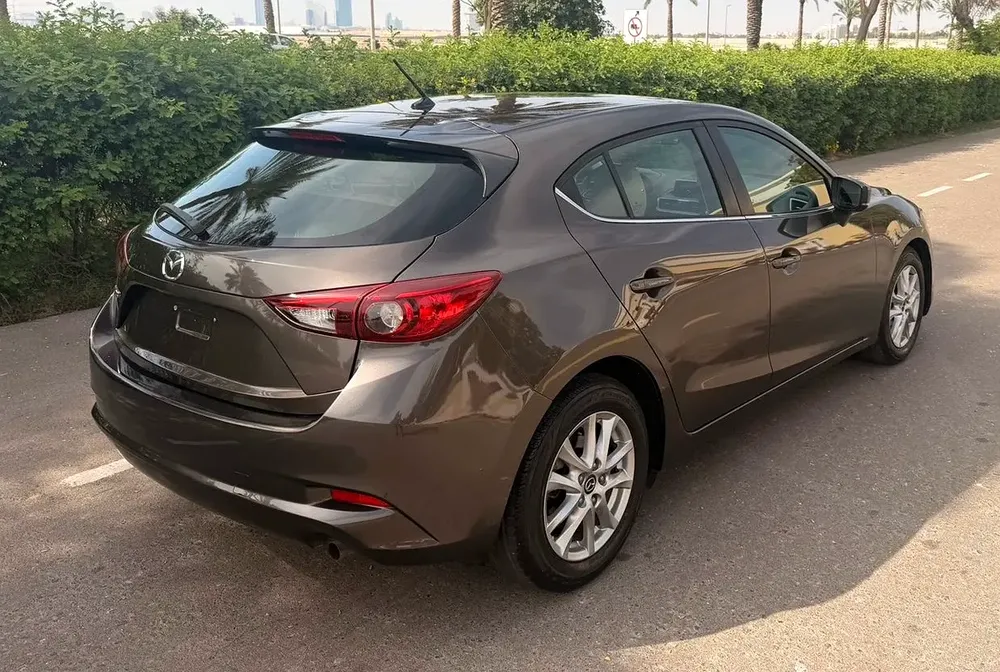 700/Month | Mazda3 2019 | Gcc | Low Mileage | Hatchback | Cruise Control | Bank Loan @ 0% DP - Image 5