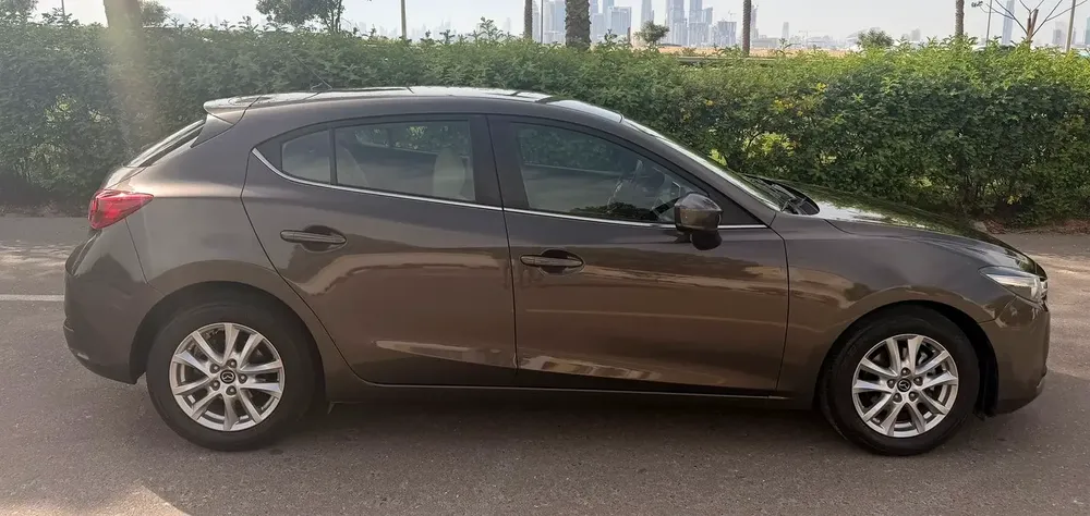700/Month | Mazda3 2019 | Gcc | Low Mileage | Hatchback | Cruise Control | Bank Loan @ 0% DP - Image 7