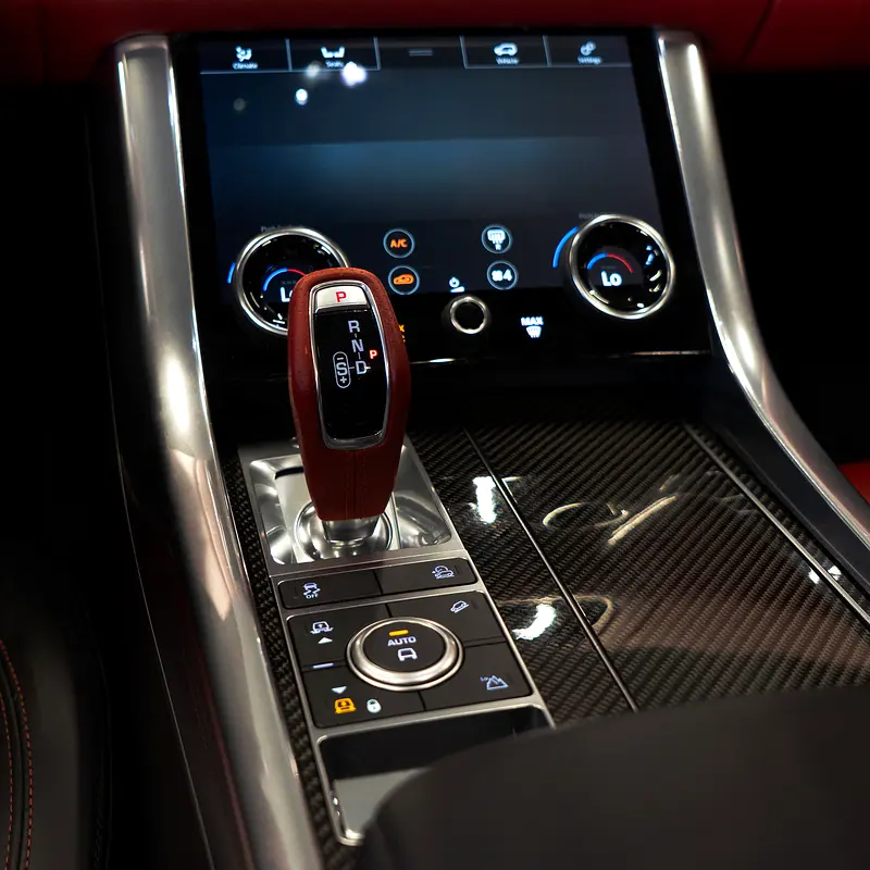 AED 4,790 pm • 0% Downpayment • Range Rover Sport SVR Carbon Edition • 1 Year Warranty - Image 16