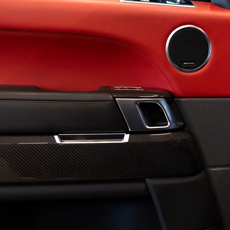 AED 4,790 pm • 0% Downpayment • Range Rover Sport SVR Carbon Edition • 1 Year Warranty - Image 9