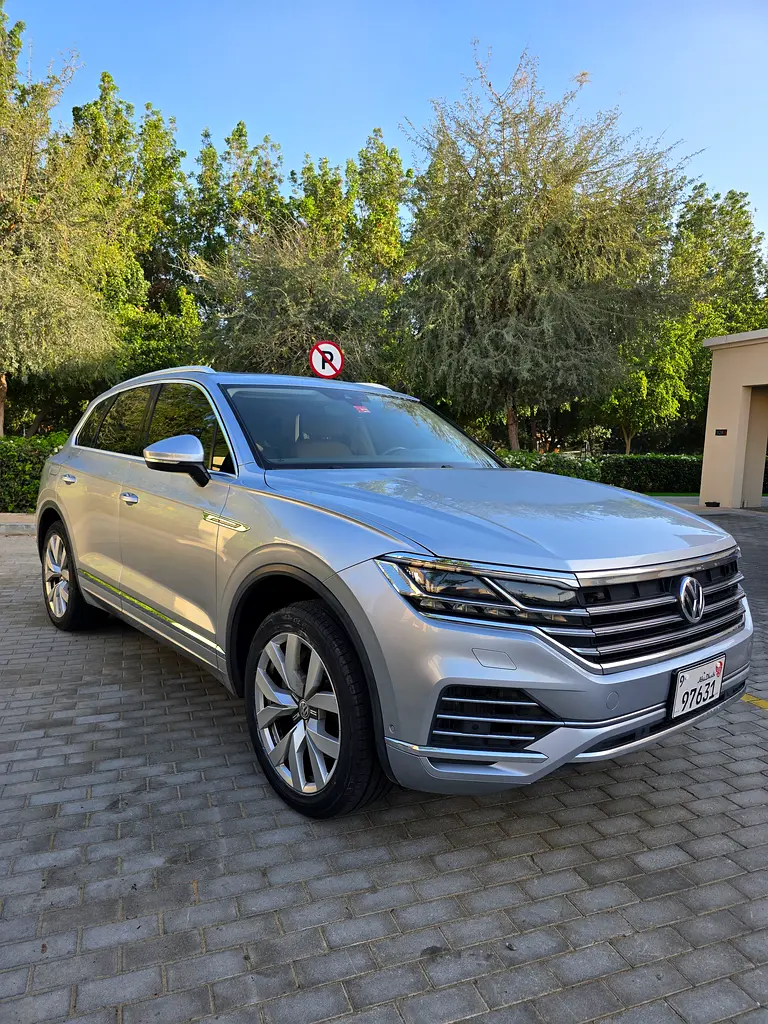 2018 Volkswagen Touareg Comfortline GCC Specs - Image 10