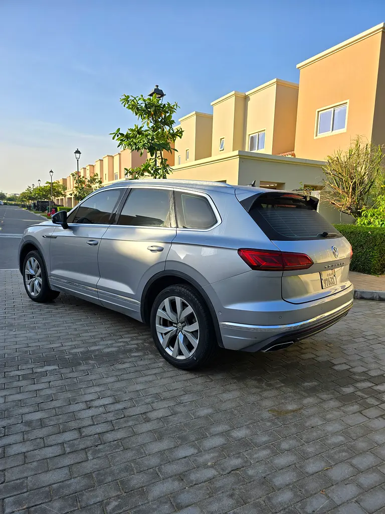 2018 Volkswagen Touareg Comfortline GCC Specs - Image 5