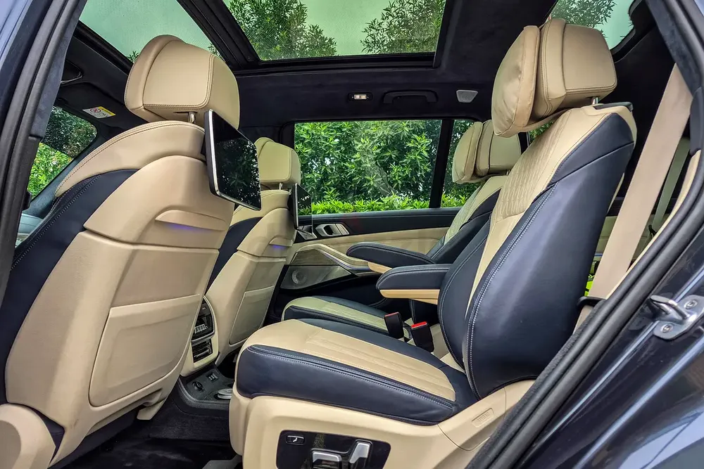 AED 2963/month | 2019 BMW X7 Xdrive50i | GCC Specs | Ref#449382 - Image 13