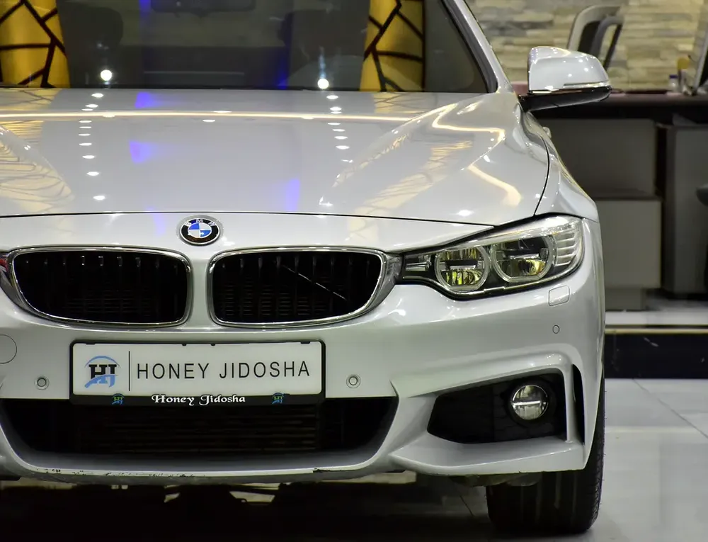 EXCELLENT DEAL for our BMW 435d GranCoupe M-Kit xDrive ( 2016 Model ) in Silver Color Korean Specs - Image 4