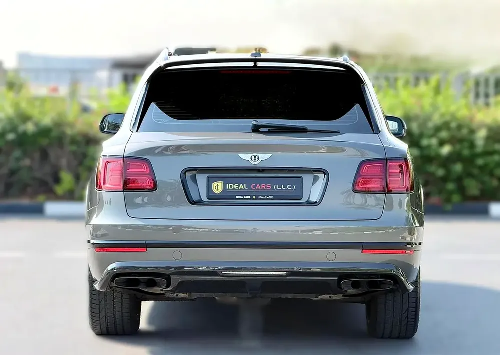 BENTLEY BENTAYGA W12 SPEED | GCC SPECS | YEAR : 2020 | F.S.H WITH AGENCY | UNDER WARRANTY - Image 6