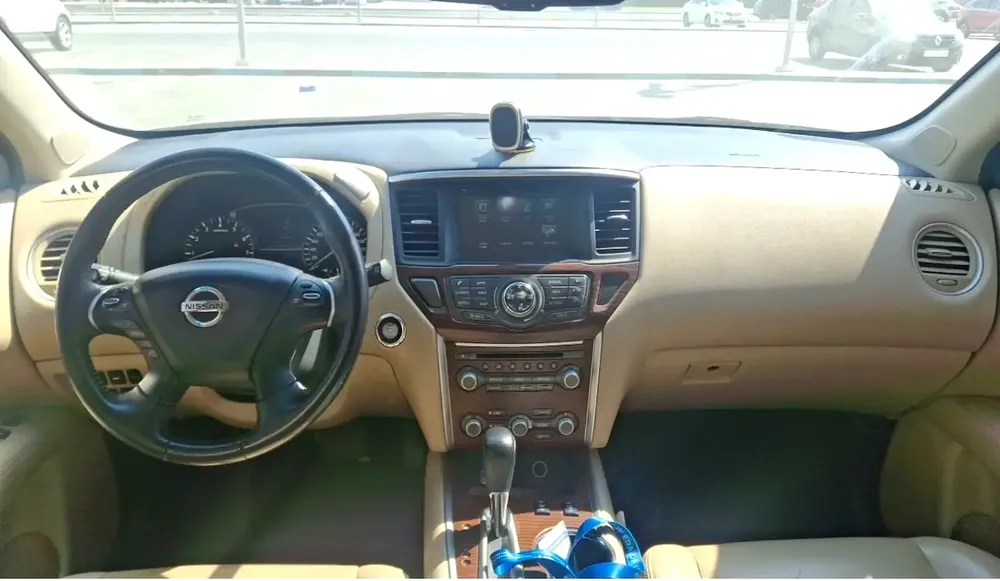 2019 Nissan Pathfinder GCC 135,000 km - Image 8