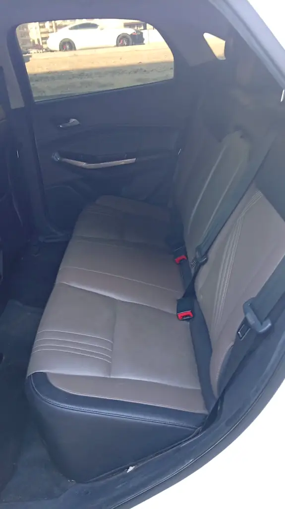 Ford Escort Titanium 2020 Fully Loaded- GCC Specs - Lady Driven - Image 14