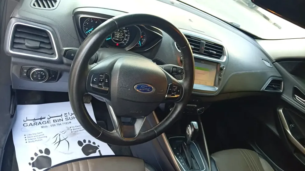 Ford Escort Titanium 2020 Fully Loaded- GCC Specs - Lady Driven - Image 9