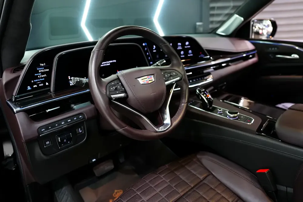 2023 Cadillac Escalade Sport Platinum, Rear Seat Entertainment, Dealer Warranty!! - Image 4