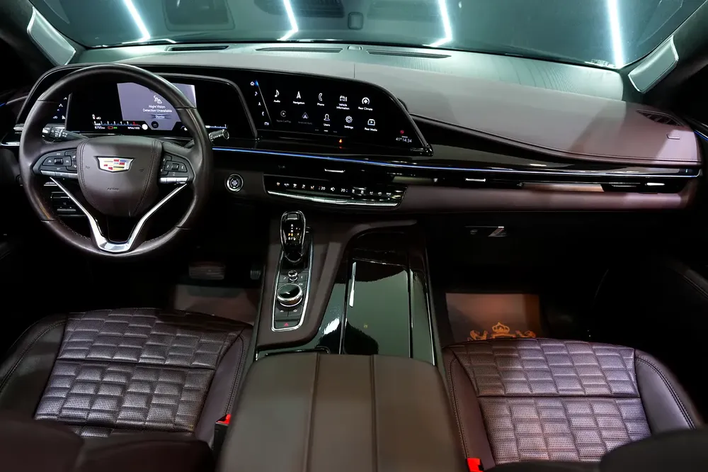 2023 Cadillac Escalade Sport Platinum, Rear Seat Entertainment, Dealer Warranty!! - Image 6