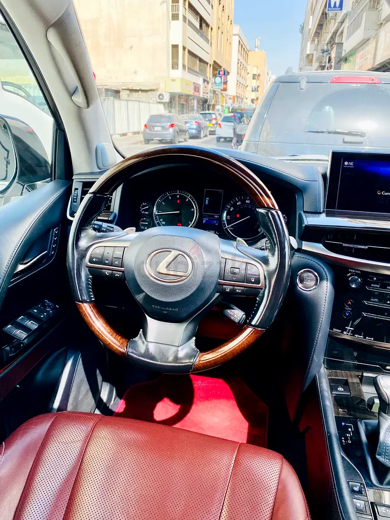 Lexus LX 570 Luxury 2017 - American Specs - Fully Loaded - Image 10
