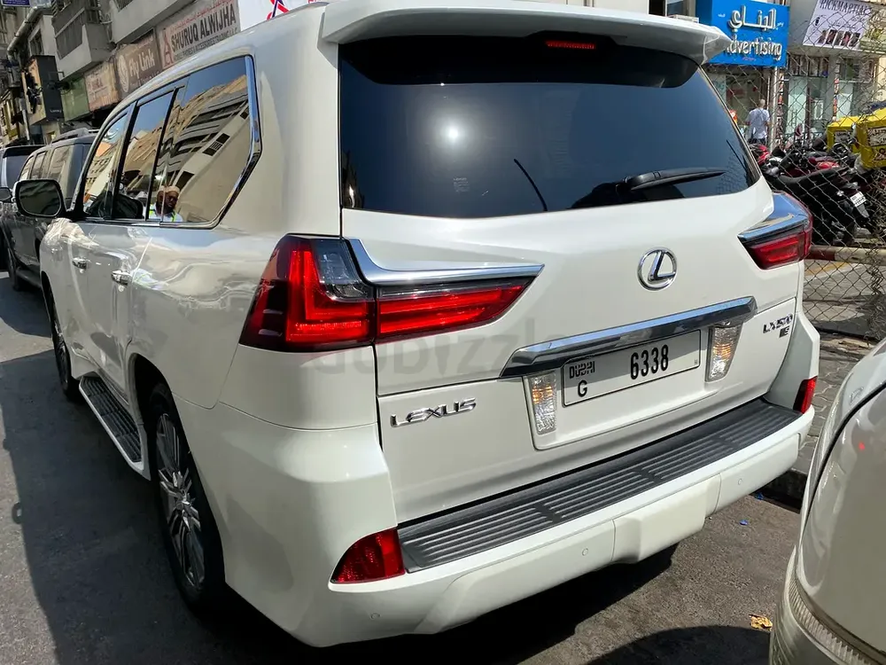 Lexus LX 570 Luxury 2017 - American Specs - Fully Loaded - Image 8