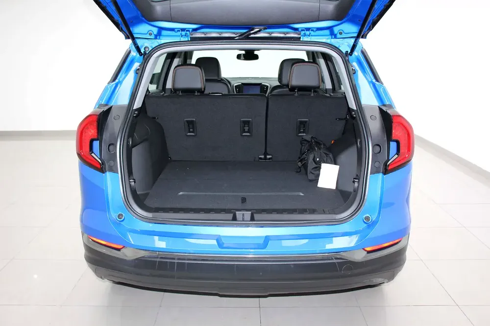 GMC Terrain AT4 2024 GCC Specs - Image 5