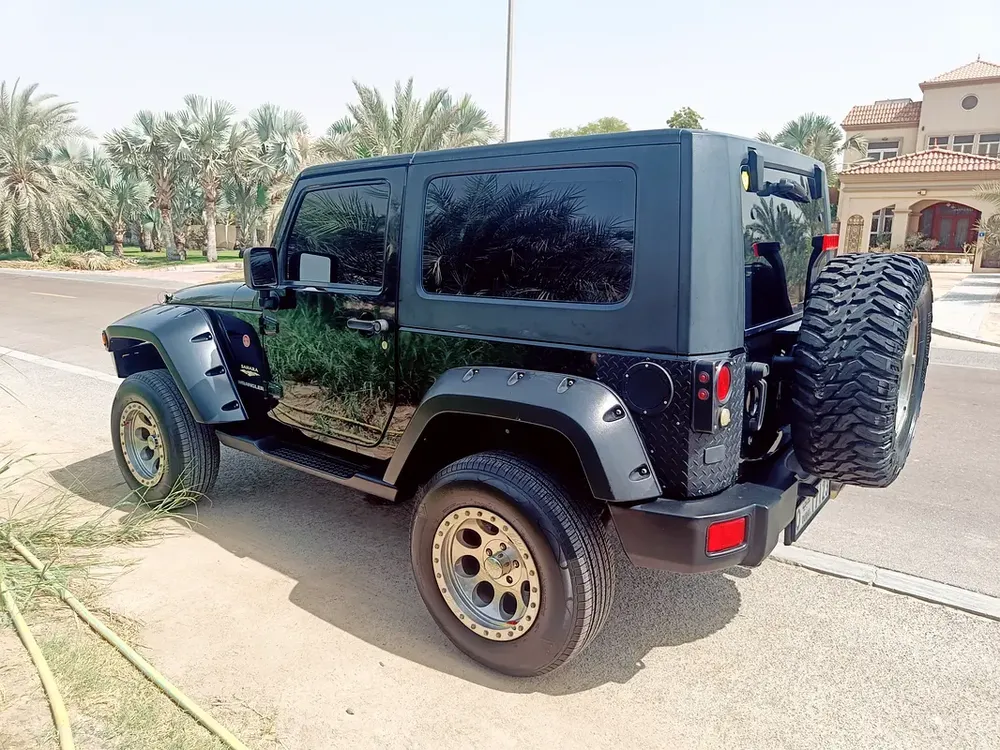 Jeep Wrangler Sahara 2008 GCC Specs - Well Maintained - MANUAL TRANSMISSION - Image 5