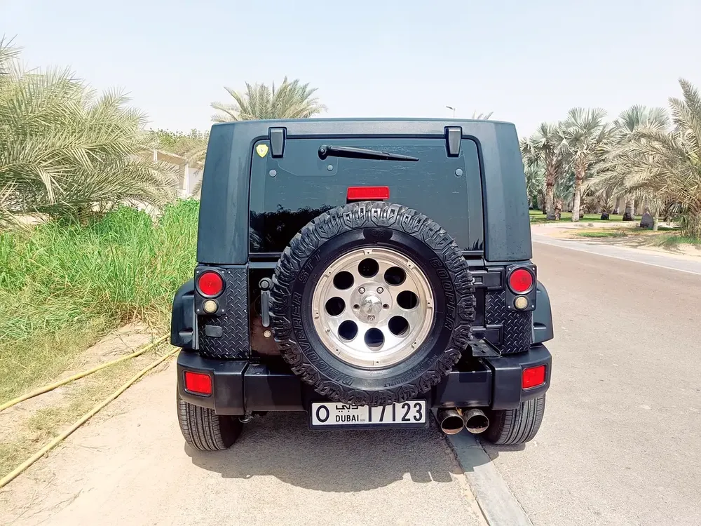 Jeep Wrangler Sahara 2008 GCC Specs - Well Maintained - MANUAL TRANSMISSION - Image 7