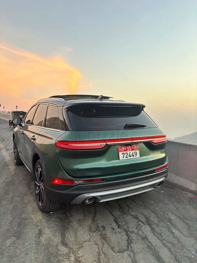 2023 Lincoln Corsair Reserve GCC Specs Luxury SUV - Image 4