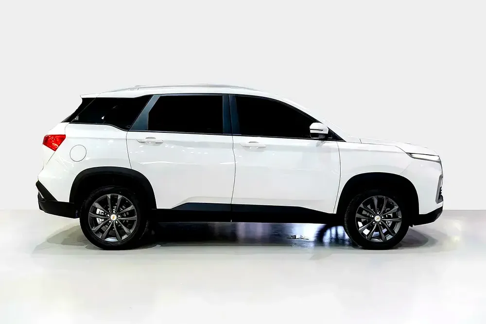 Chevrolet Captiva LS - 2023 - Image 14