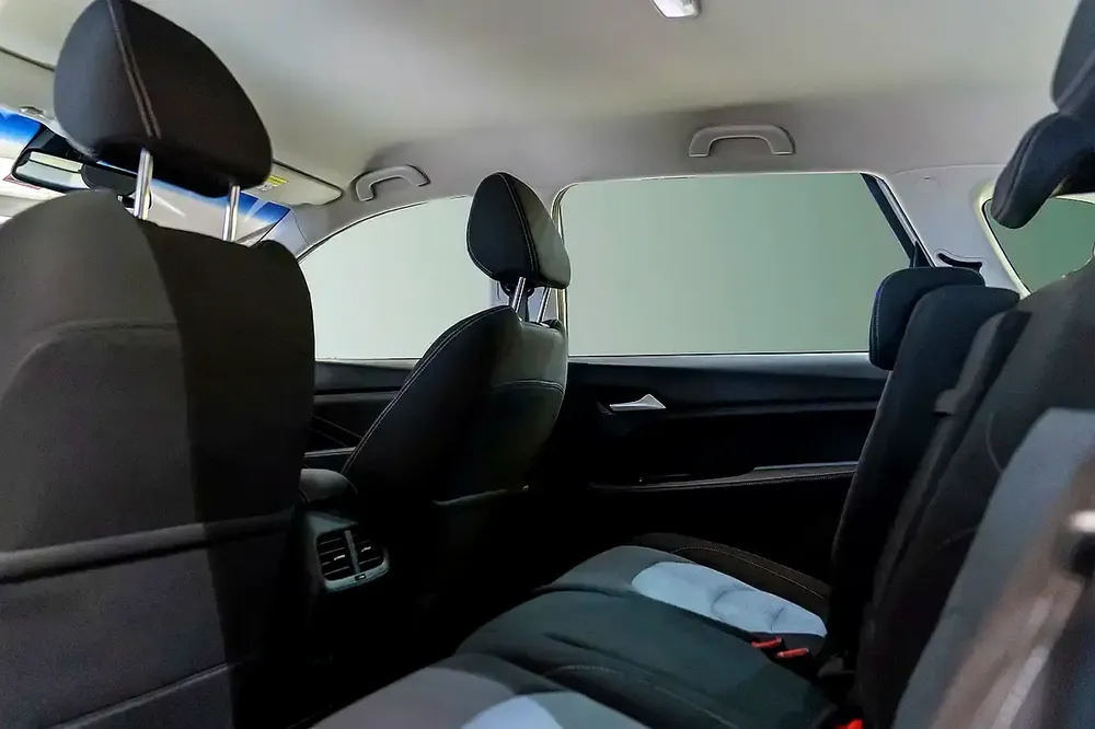 Chevrolet Captiva LS - 2023 - Image 7