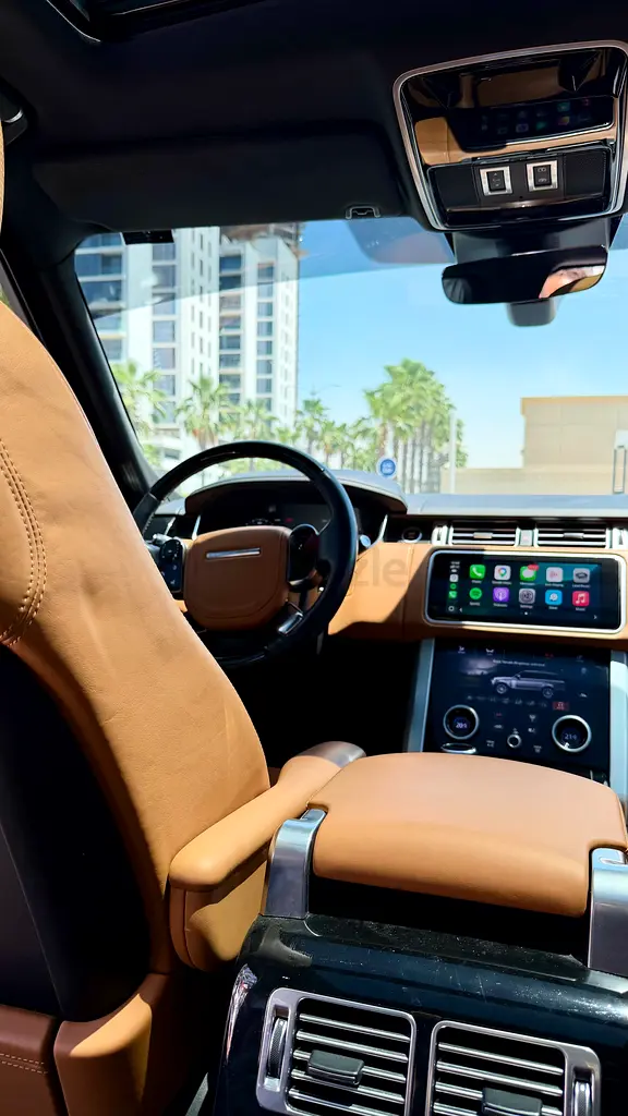 2020 Land Rover Range Rover Vogue SE V8 Supercharged | GCC Specs | Al Tayer Warranty  Service - Image 16