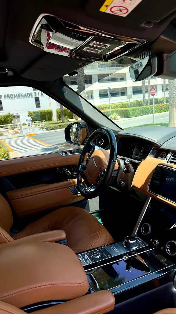 2020 Land Rover Range Rover Vogue SE V8 Supercharged | GCC Specs | Al Tayer Warranty  Service - Image 19