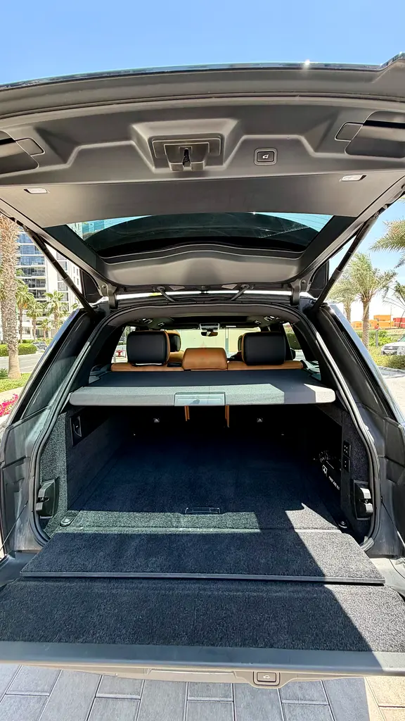 2020 Land Rover Range Rover Vogue SE V8 Supercharged | GCC Specs | Al Tayer Warranty  Service - Image 20