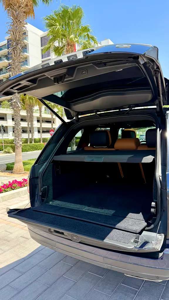 2020 Land Rover Range Rover Vogue SE V8 Supercharged | GCC Specs | Al Tayer Warranty  Service - Image 9