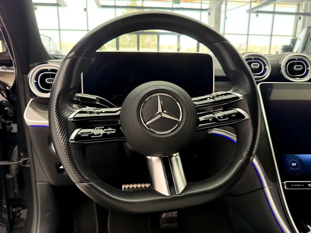 Mercedes-Benz C-Class C200 2023 - European Specs - GCC Stock - Image 9