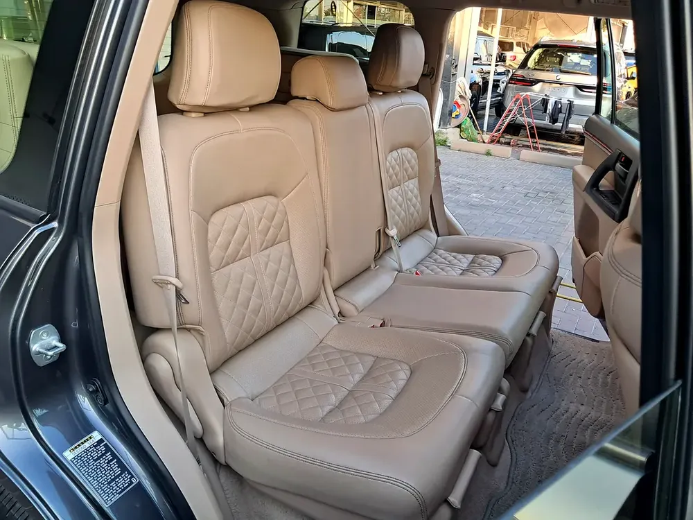Toyota Land Cruiser GxR V6 Full Option Single Owner Used Very Well Maintained No Any Issue - Image 14