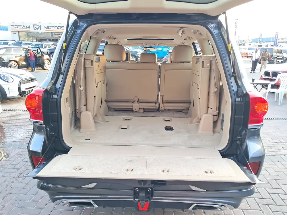 Toyota Land Cruiser GxR V6 Full Option Single Owner Used Very Well Maintained No Any Issue - Image 9