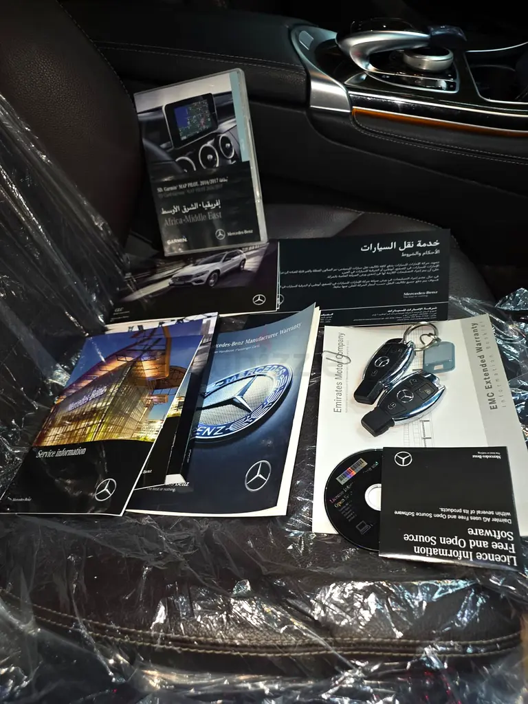 MERCEDES-BENZ GLC 250 4MATIC 2018 GCC - Image 10