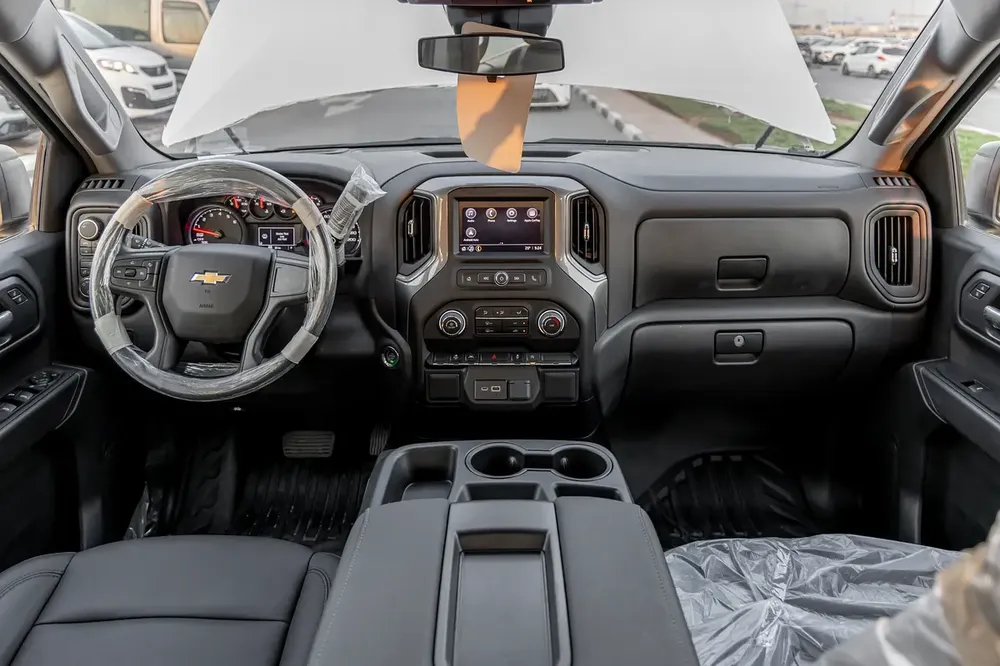CHEVROLET SILVERADO | V8 5.3L | 4WD | GCC | 2025  (Export) - Image 10