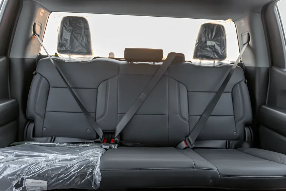 CHEVROLET SILVERADO | V8 5.3L | 4WD | GCC | 2025  (Export) - Image 13