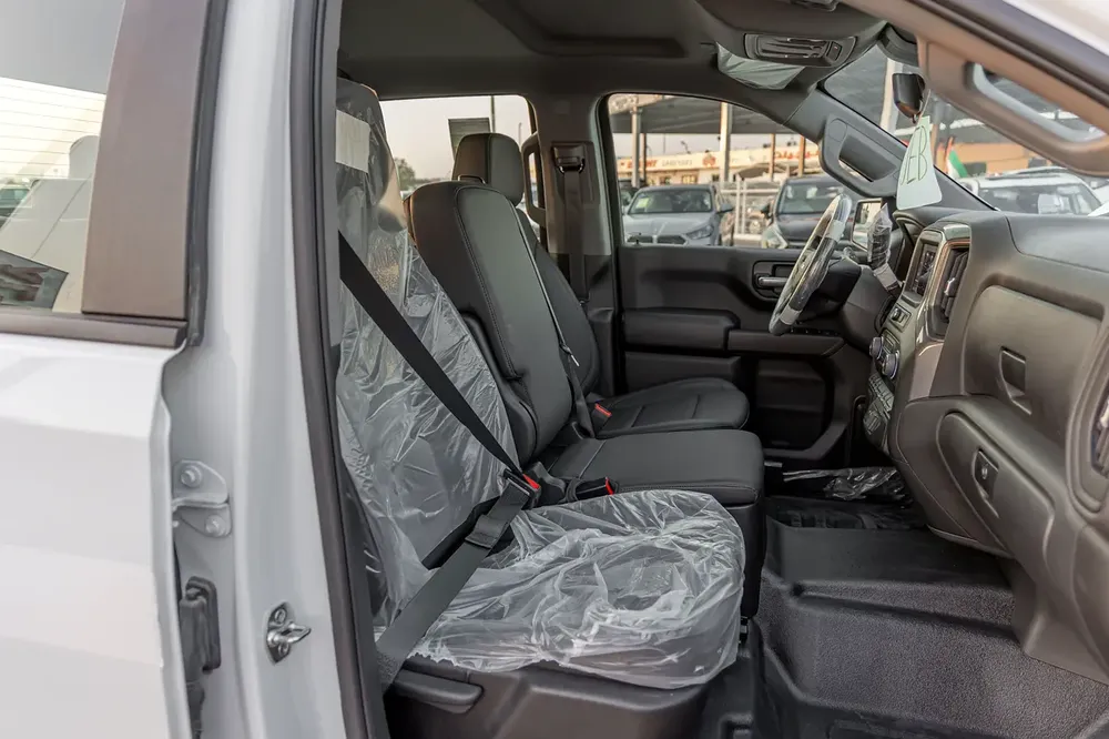 CHEVROLET SILVERADO | V8 5.3L | 4WD | GCC | 2025  (Export) - Image 19