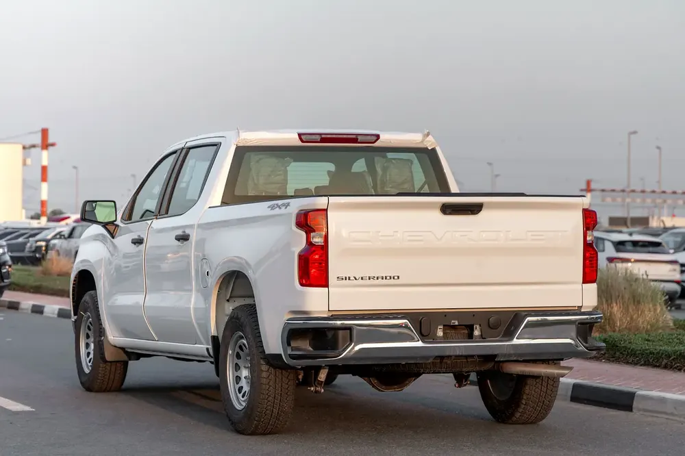 CHEVROLET SILVERADO | V8 5.3L | 4WD | GCC | 2025  (Export) - Image 6