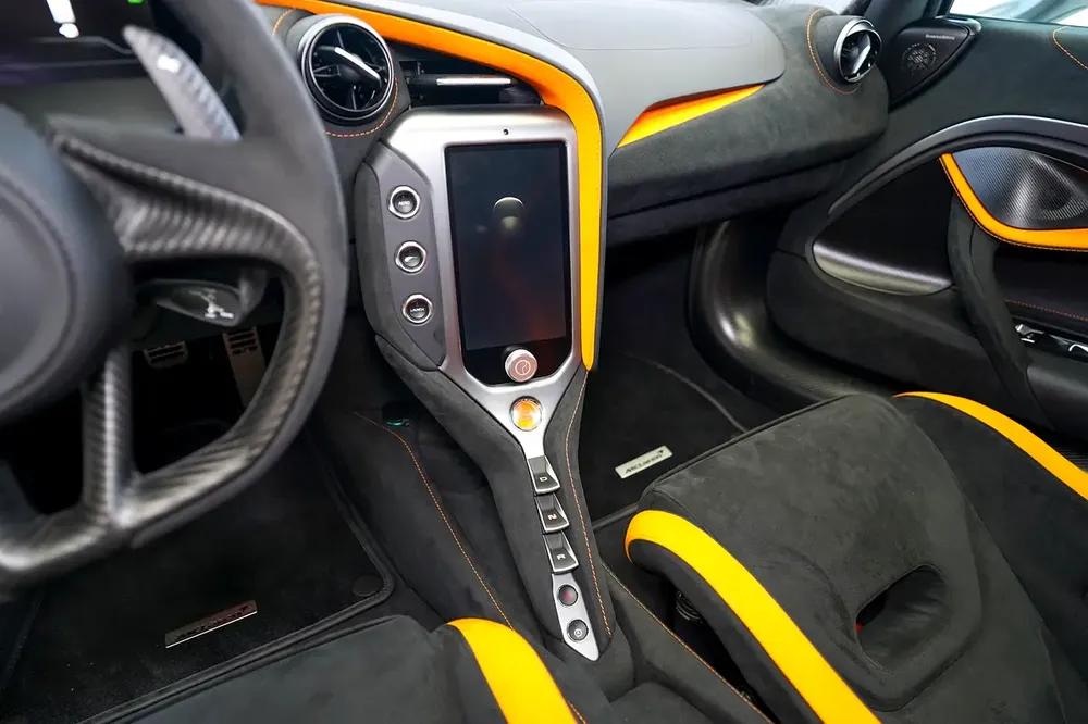 750 S | CARBON TRIM EXTERIOR | ALCANTARA SEATS | WARRANTY AVAILABLE - Image 13