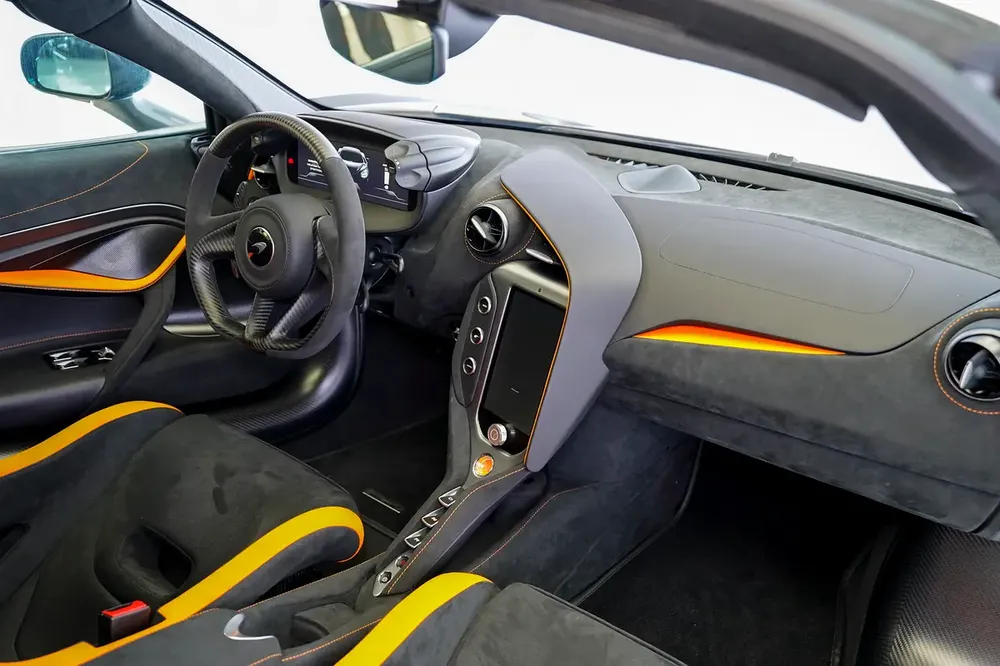 750 S | CARBON TRIM EXTERIOR | ALCANTARA SEATS | WARRANTY AVAILABLE - Image 14
