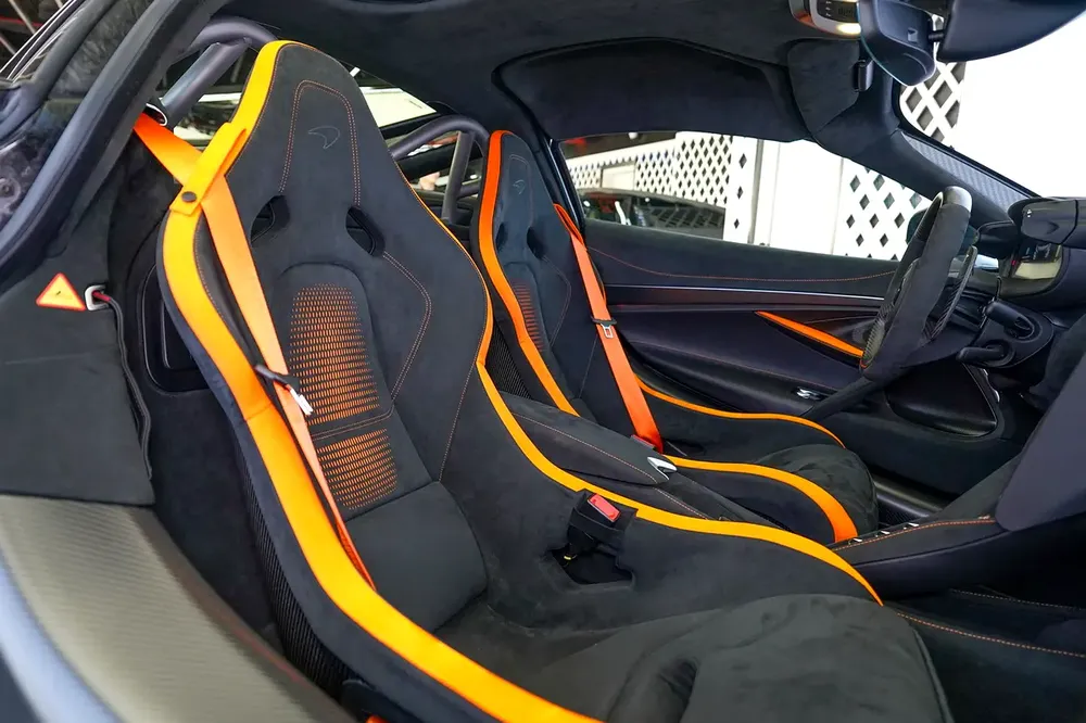 750 S | CARBON TRIM EXTERIOR | ALCANTARA SEATS | WARRANTY AVAILABLE - Image 15