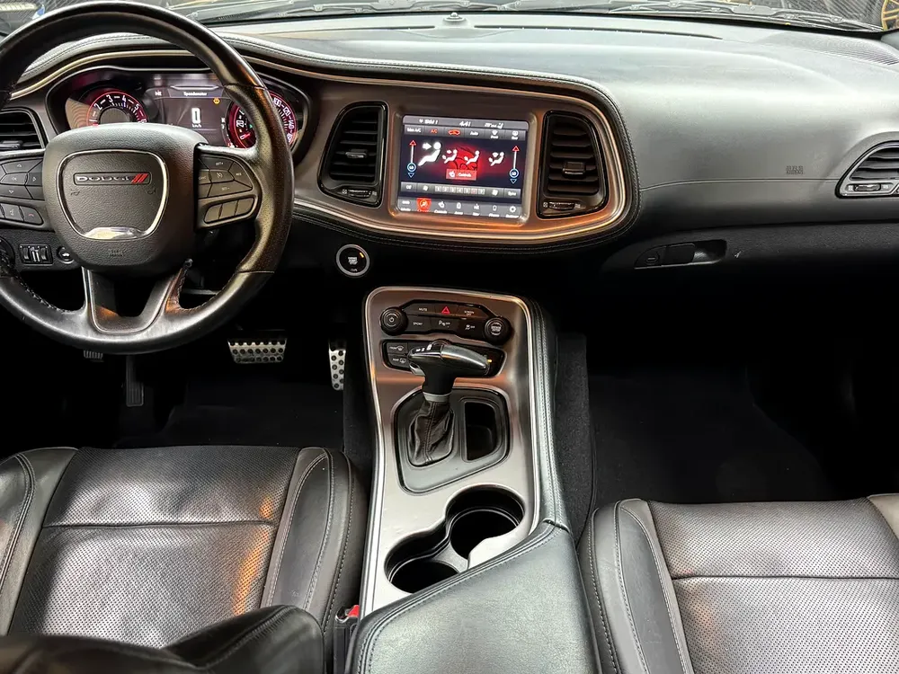 Dodge Challenger SXT Plus 2022 - American Specs - Pristine Condition - Image 13