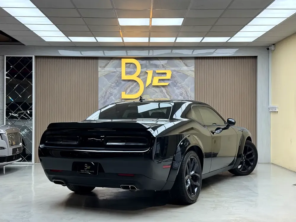 Dodge Challenger SXT Plus 2022 - American Specs - Pristine Condition - Image 5