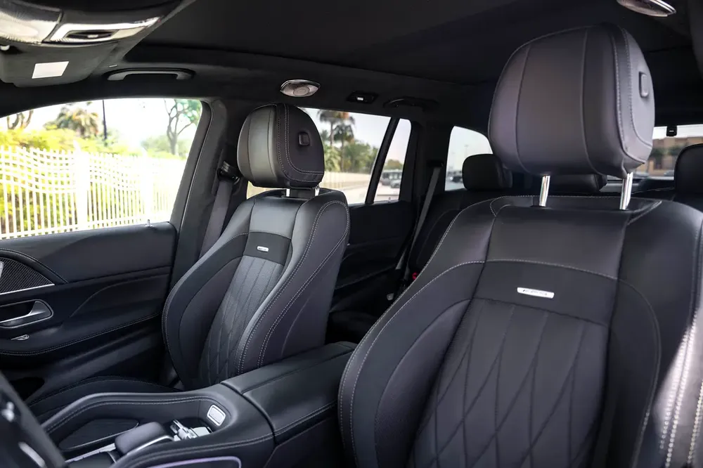 2023 Mercedes-AMG GLS 63 4Matic+ | 4.0L Twin-Turbo V8 | 603 HP | 16,000 KM - Image 12